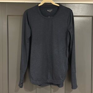 Athleta long sleeve navy shirt - like new!!